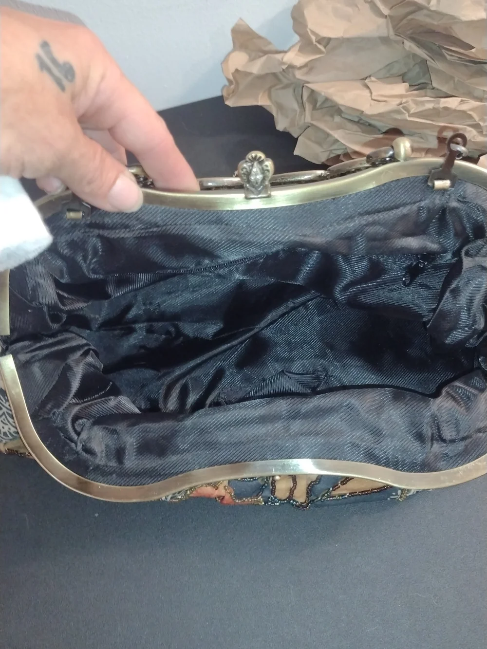 Vintage Floral Beaded Evening Clutch - Black & Tan